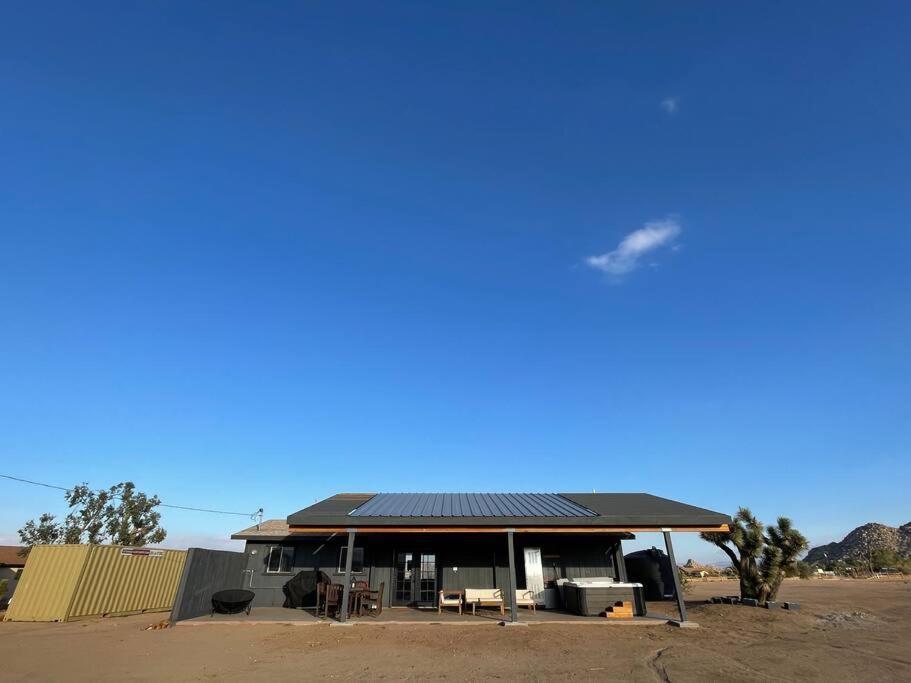 Chasing The Moon: Expansive Tub Views Near Pappy'S Villa Pioneertown Kültér fotó