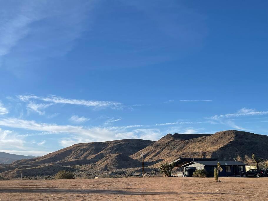 Chasing The Moon: Expansive Tub Views Near Pappy'S Villa Pioneertown Kültér fotó